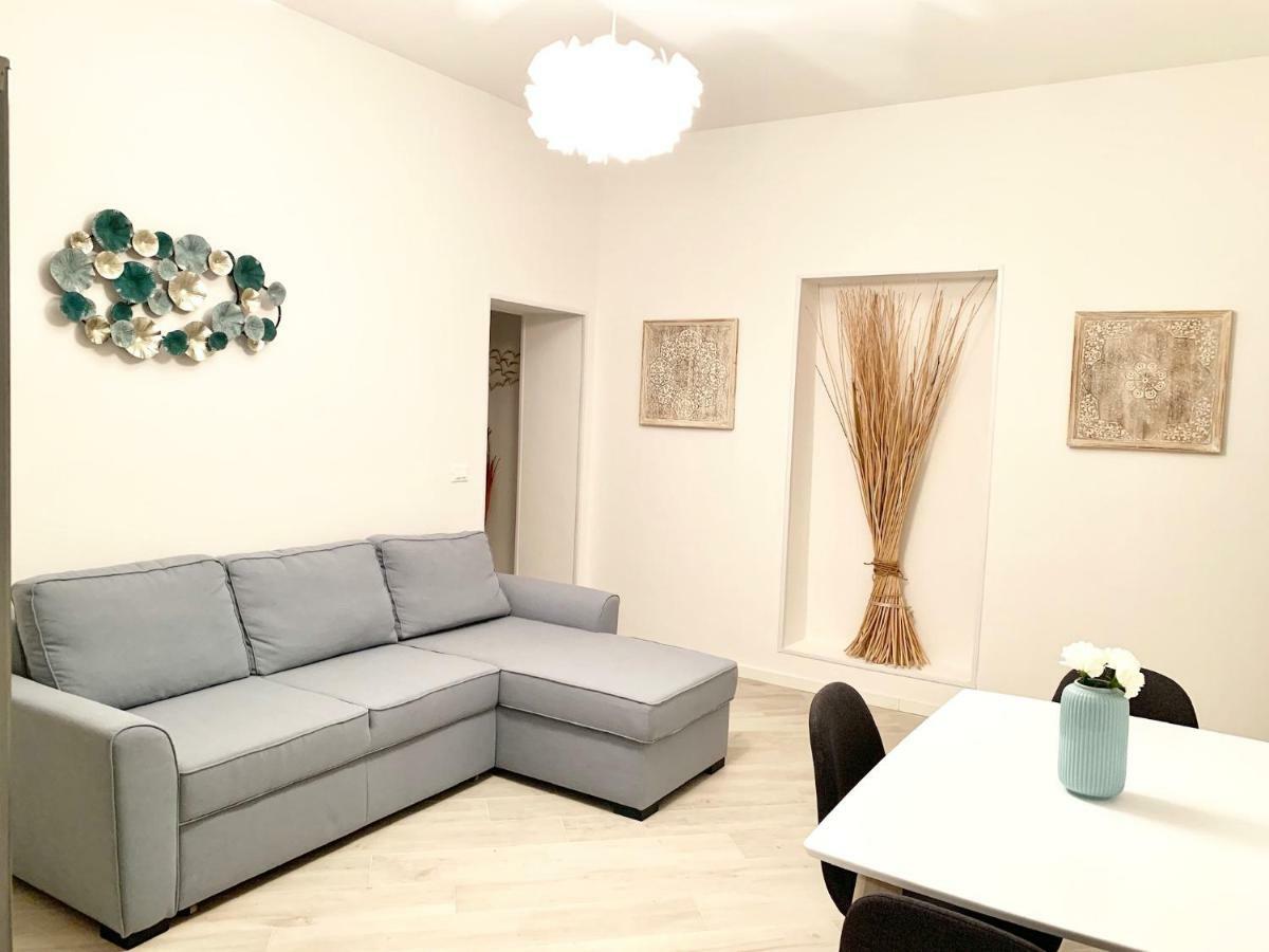 Indipendenza Luxury Apartments Bolonha Exterior foto