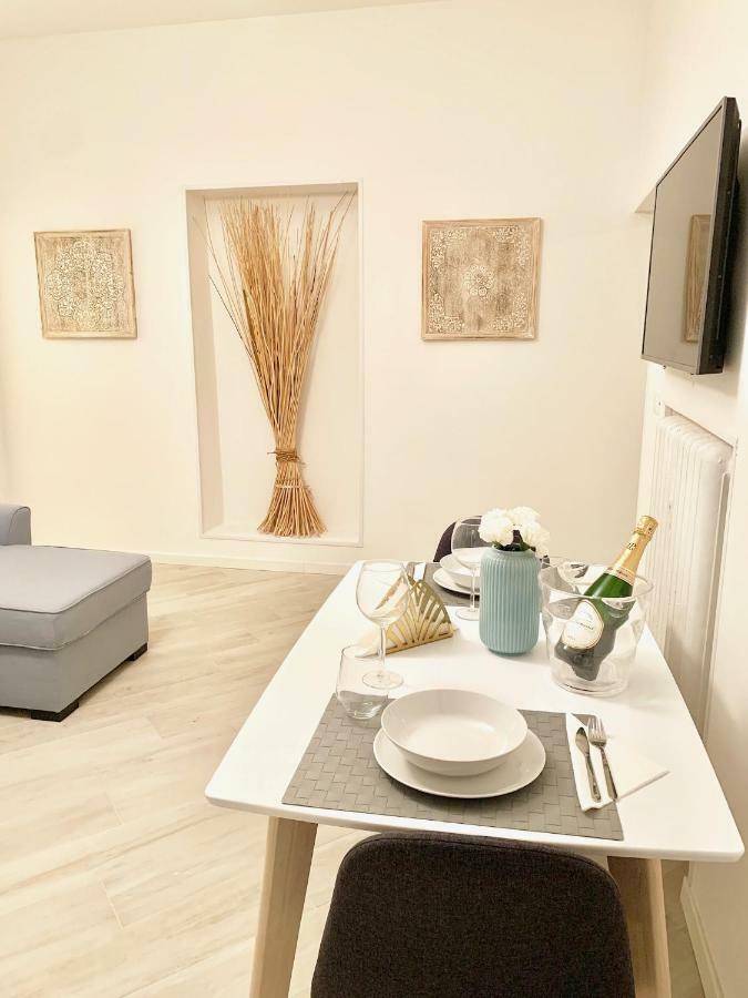 Indipendenza Luxury Apartments Bolonha Exterior foto